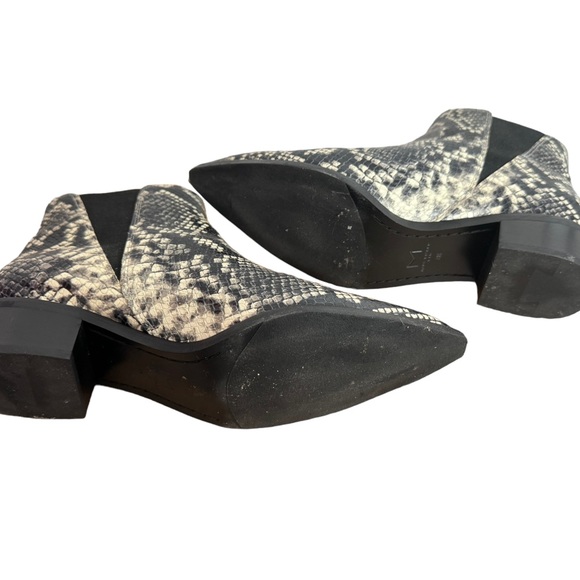 Marc Fisher Womens Snakeskin Pattern Booties - Size 8 - Picture 5 of 5
